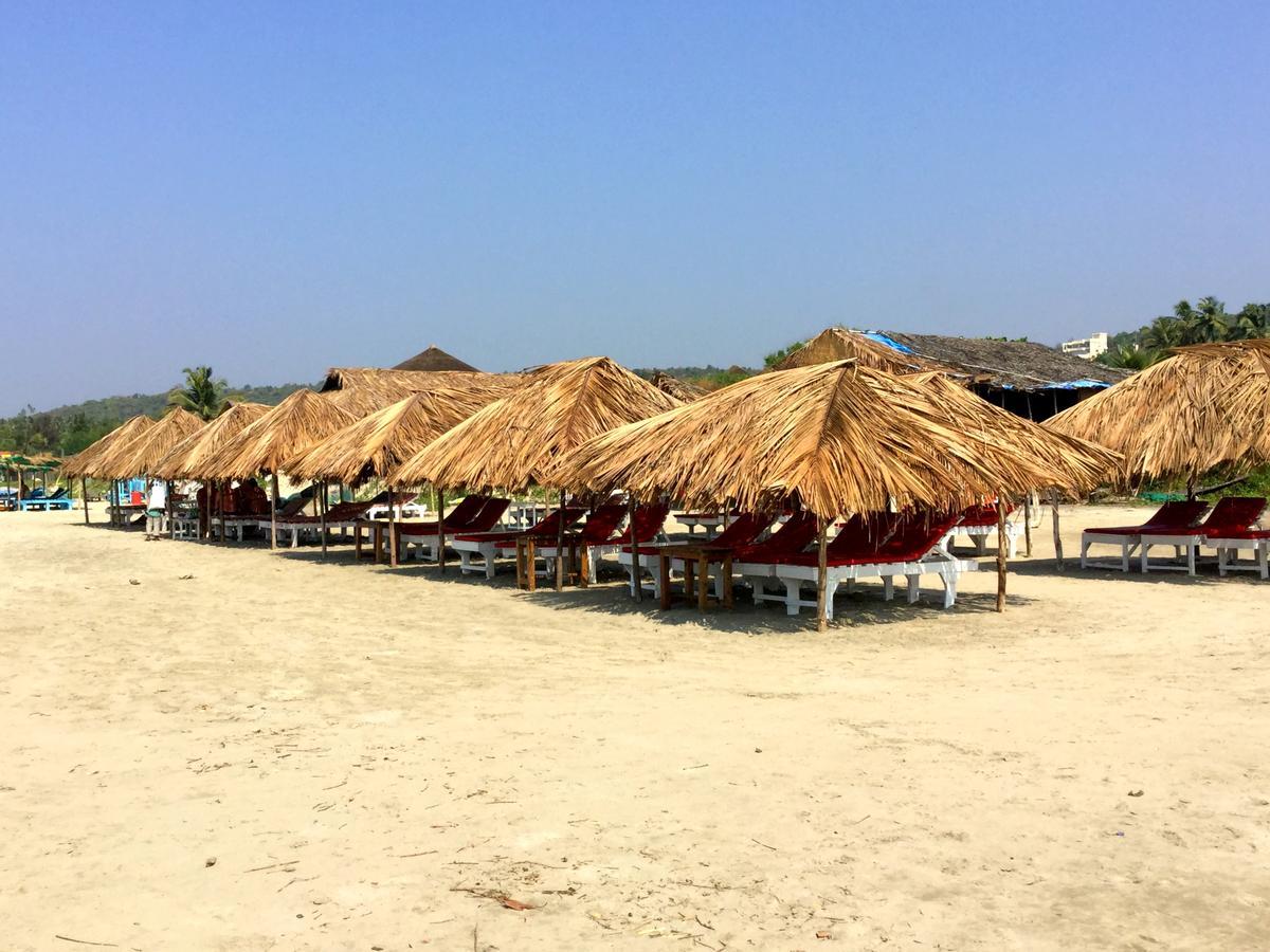 Morjim Queen Beach Resort 外观 照片