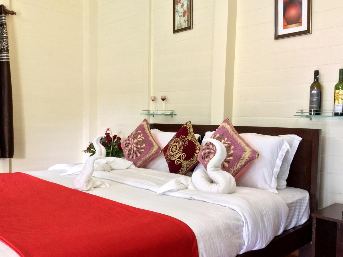 Morjim Queen Beach Resort 外观 照片