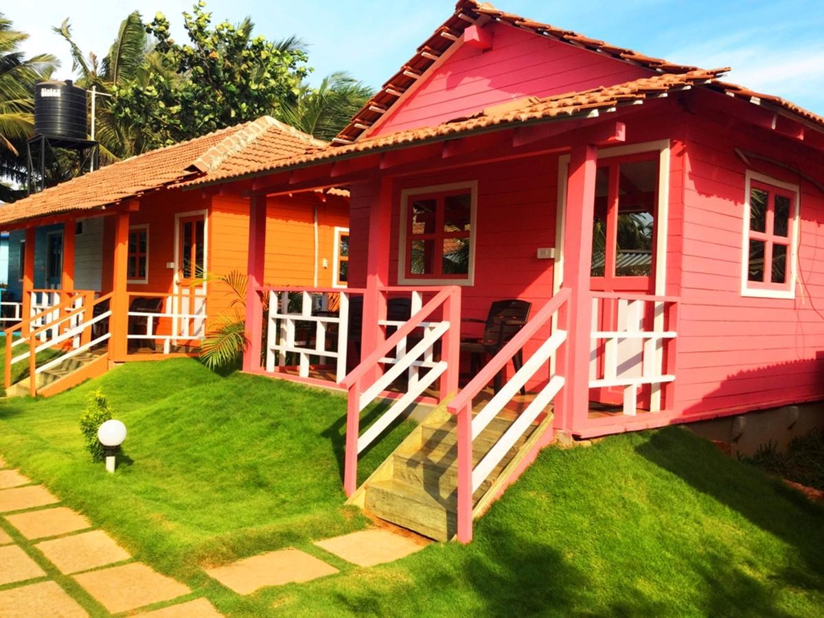 Morjim Queen Beach Resort 外观 照片